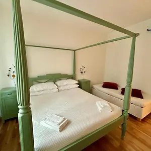 Casa Romeo , Ravenna Italia