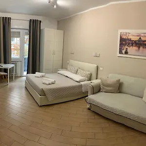 Residenza Romana Vaticana , Roma Italia